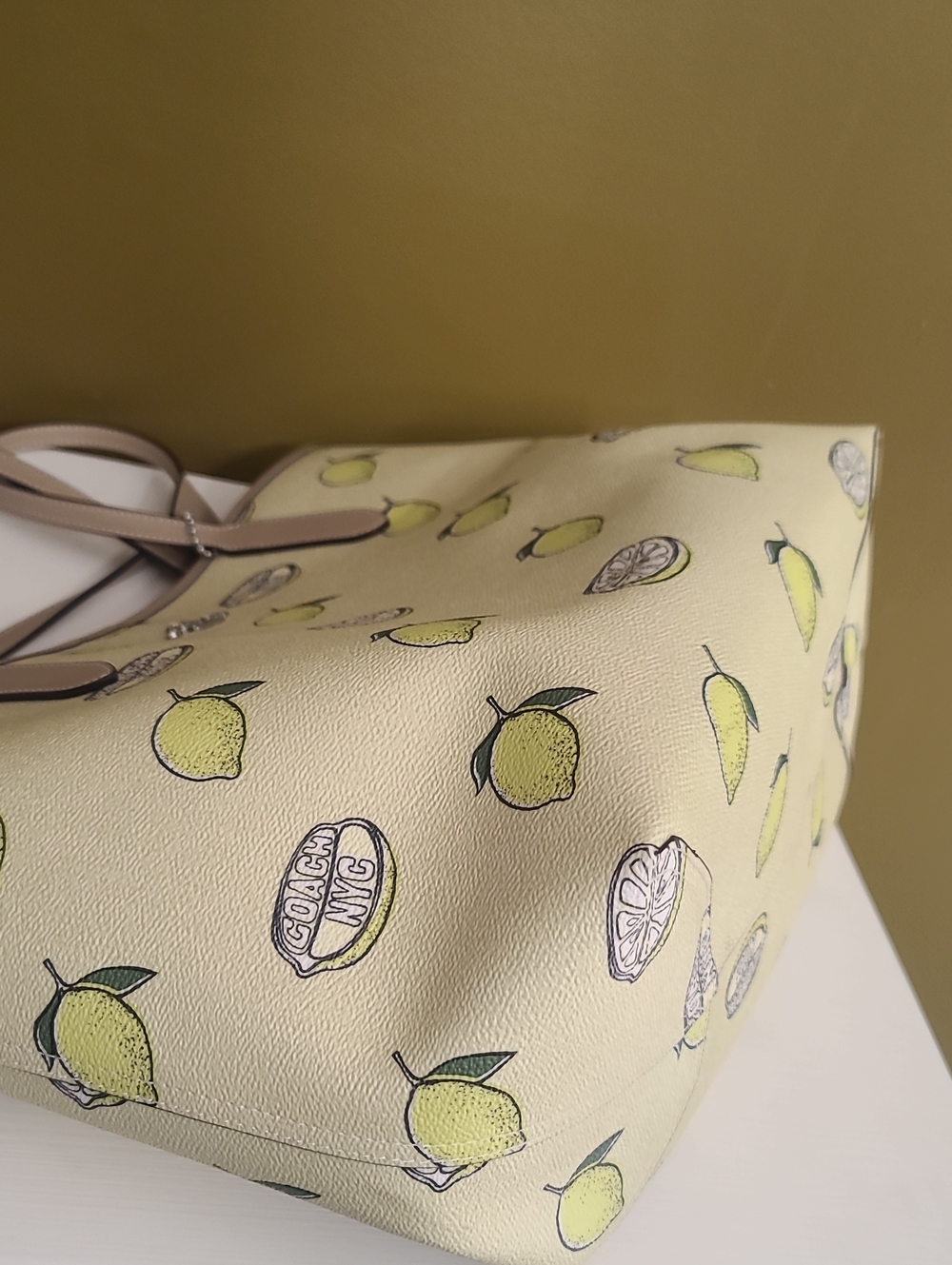 NWOT Coach Lemon-Print Tote in Pale Yellow with Tan Trim - Picture 13 of 16